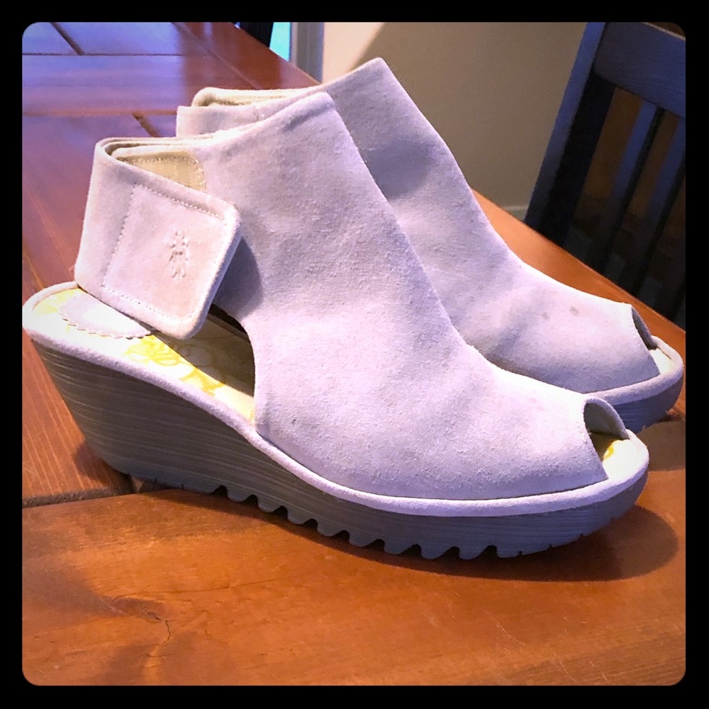 Fly London 11 42 size wedges